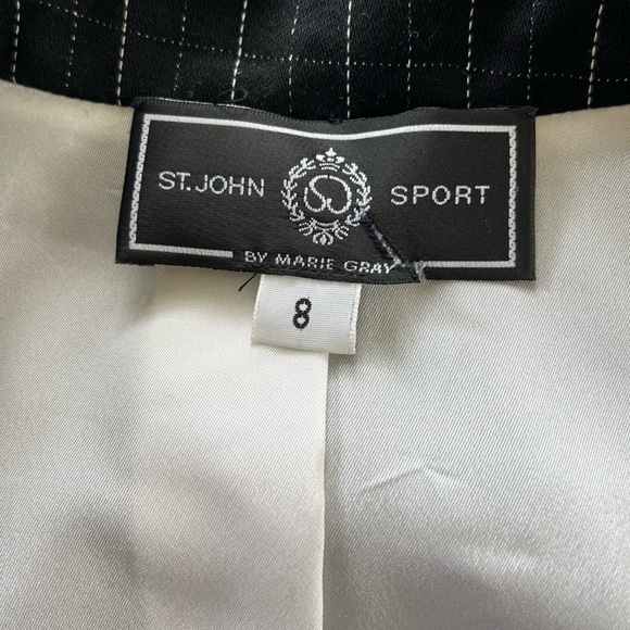 St.John sport by Marie Gray woman’s zip up suit jacket size 8 EUC - Picture 9 of 10
